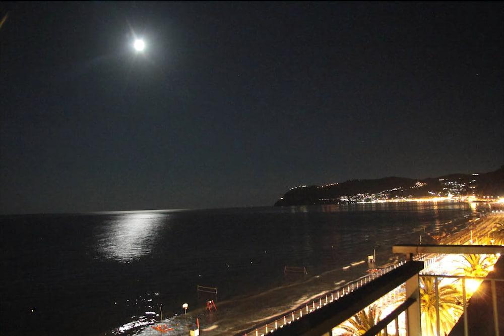Hotel Bel Sit Alassio Ngoại thất bức ảnh